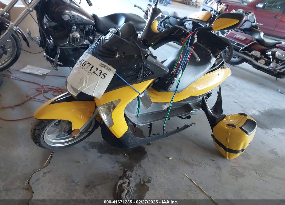 2010 FLY SCOOTER BELLO VIN: L5YTCKPA3A1148646