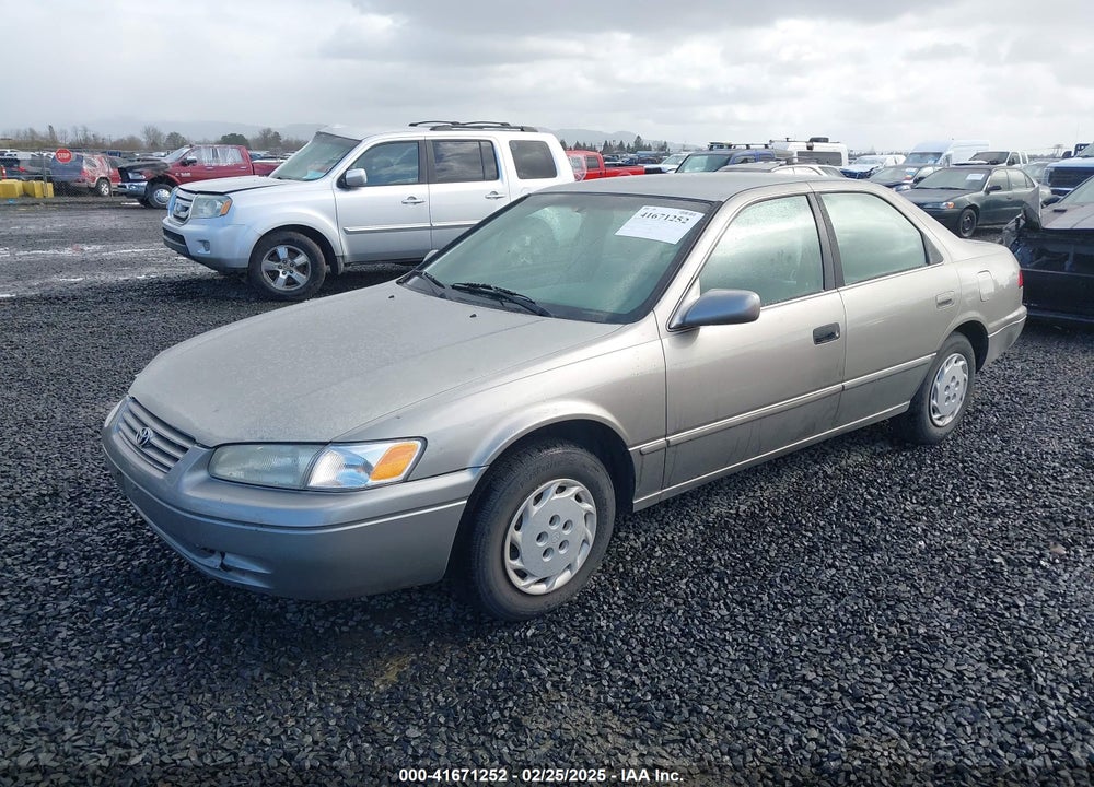 1997 TOYOTA CAMRY LE VIN: JT2BG22K0V0076817