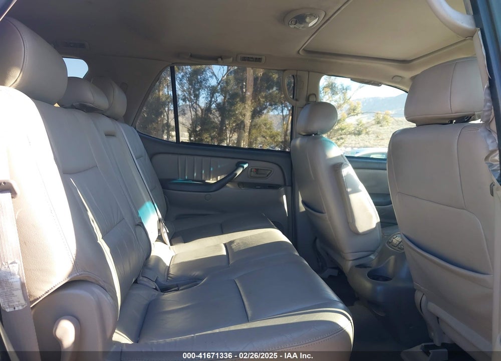 2001 TOYOTA SEQUOIA LIMITED V8 VIN: 5TDZT38A61S044399