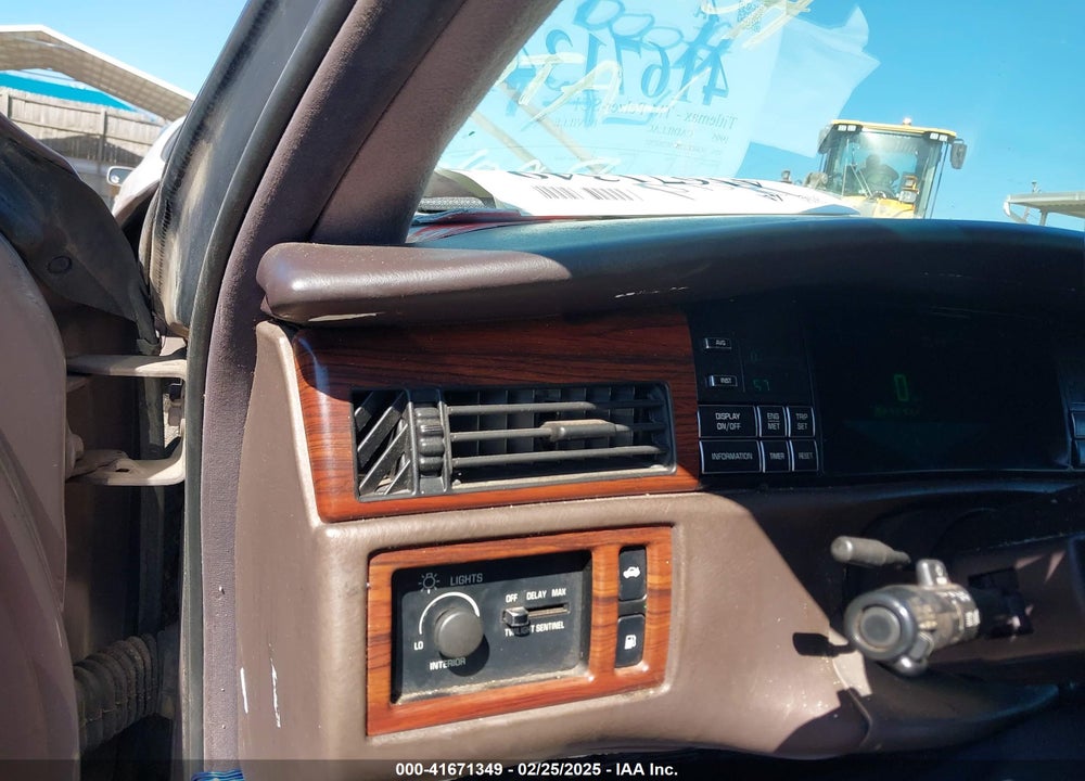1995 CADILLAC DEVILLE VIN: 1G6KD52B7SU262301