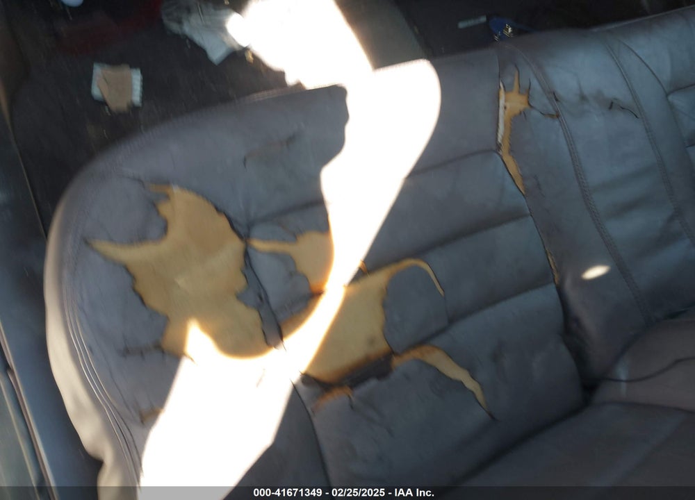 1995 CADILLAC DEVILLE VIN: 1G6KD52B7SU262301