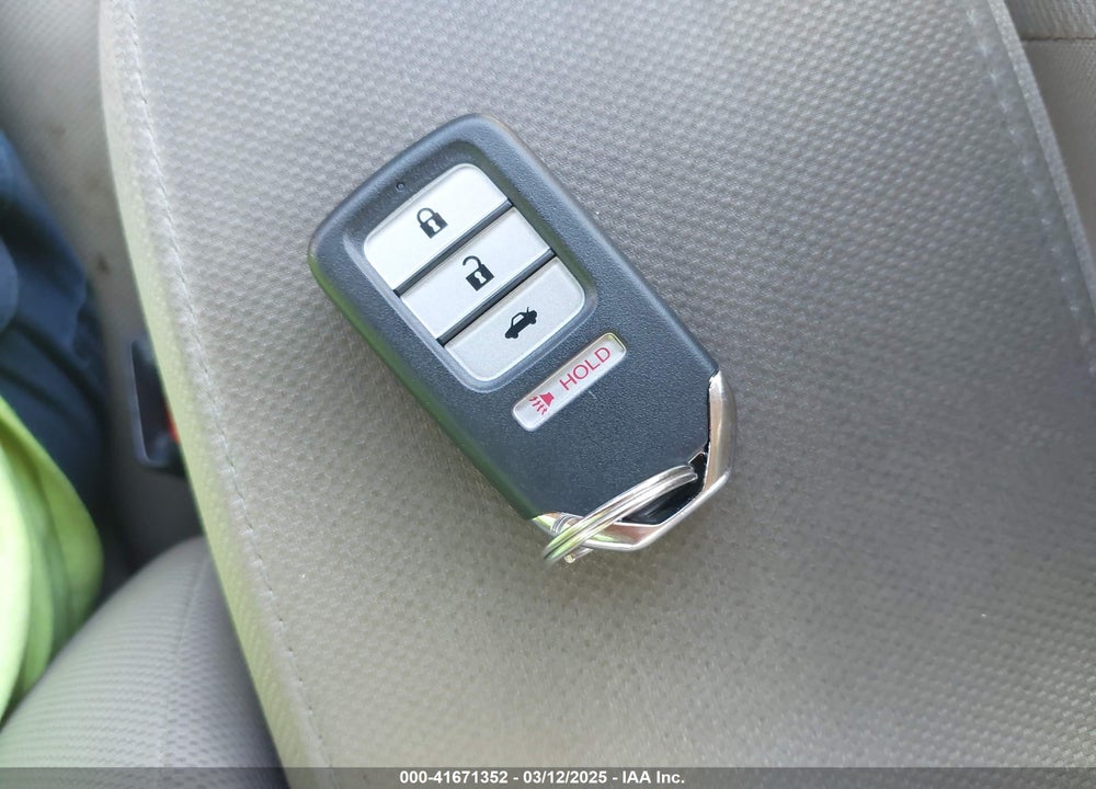 2015 HONDA CIVIC VIN: 19XFB2F82FE015094