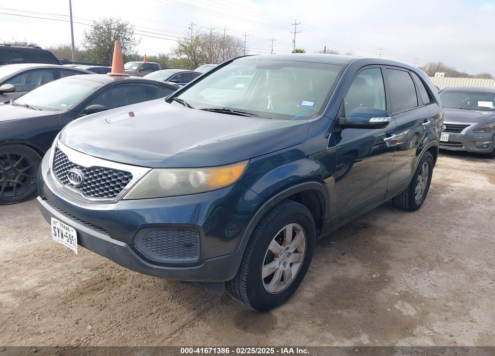 2011 KIA SORENTO VIN: 5XYKT3A16BG065196