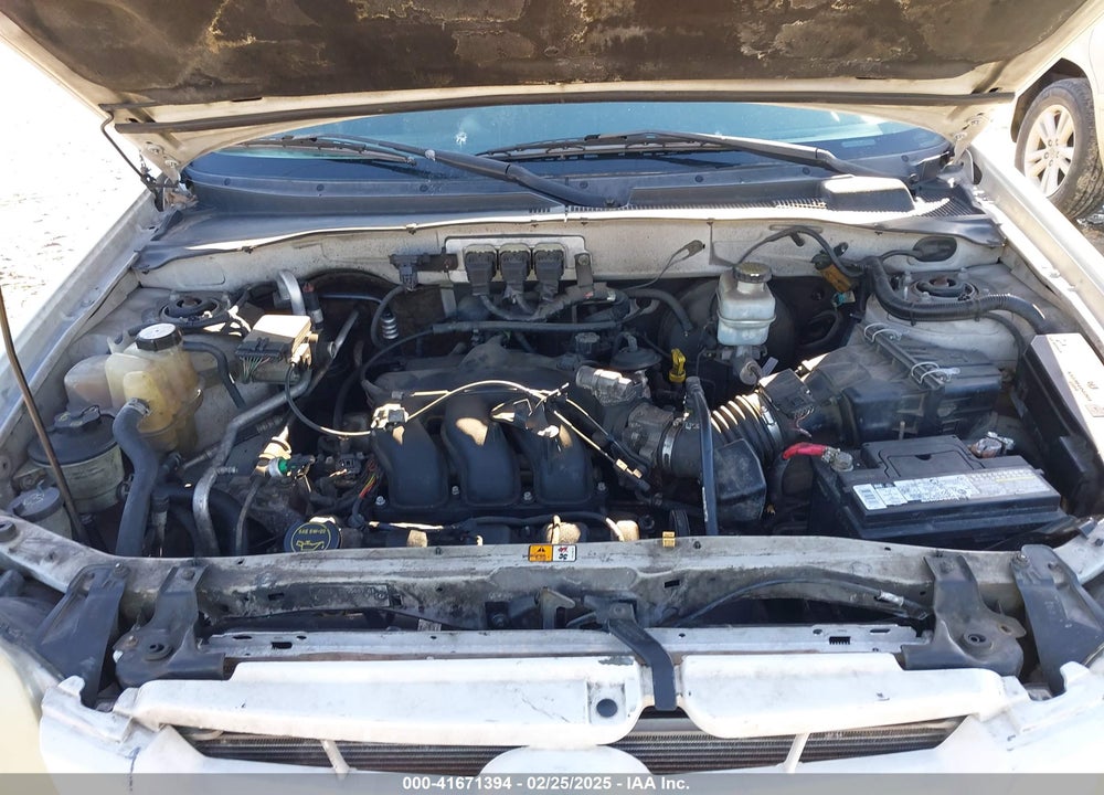 2005 MAZDA TRIBUTE S VIN: 4F2YZ04165KM65311