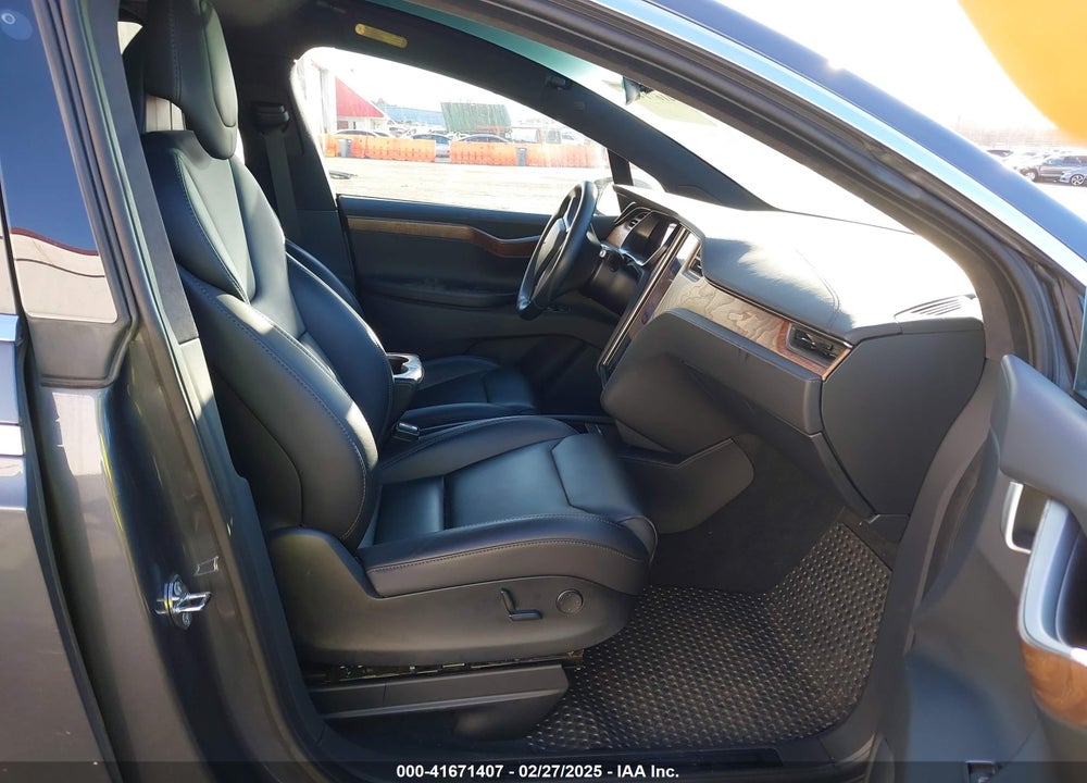 2019 TESLA MODEL X VIN: 5YJXCAE23KF207170