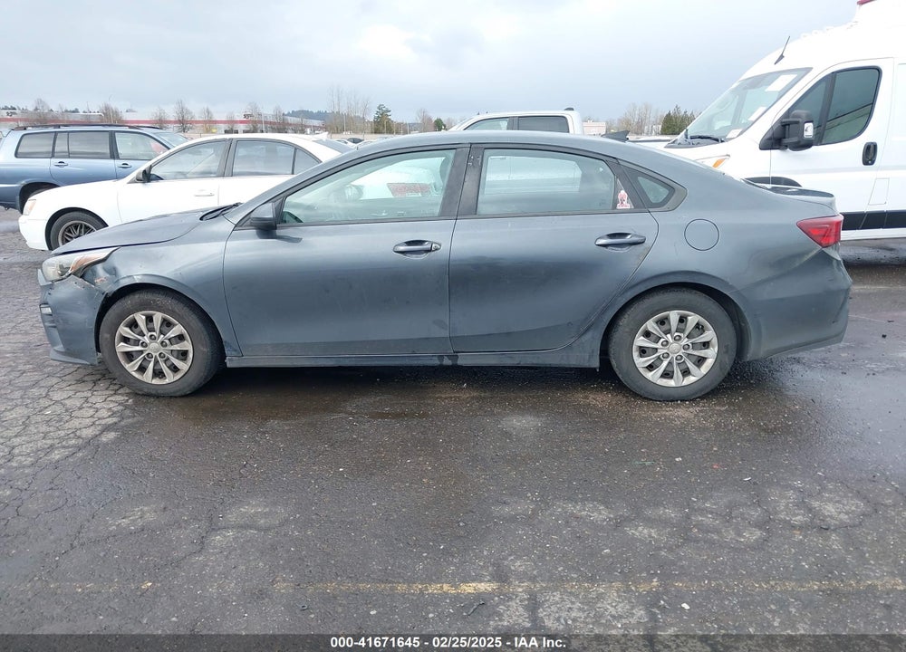2019 KIA FORTE FE VIN: 3KPF24AD4KE027516