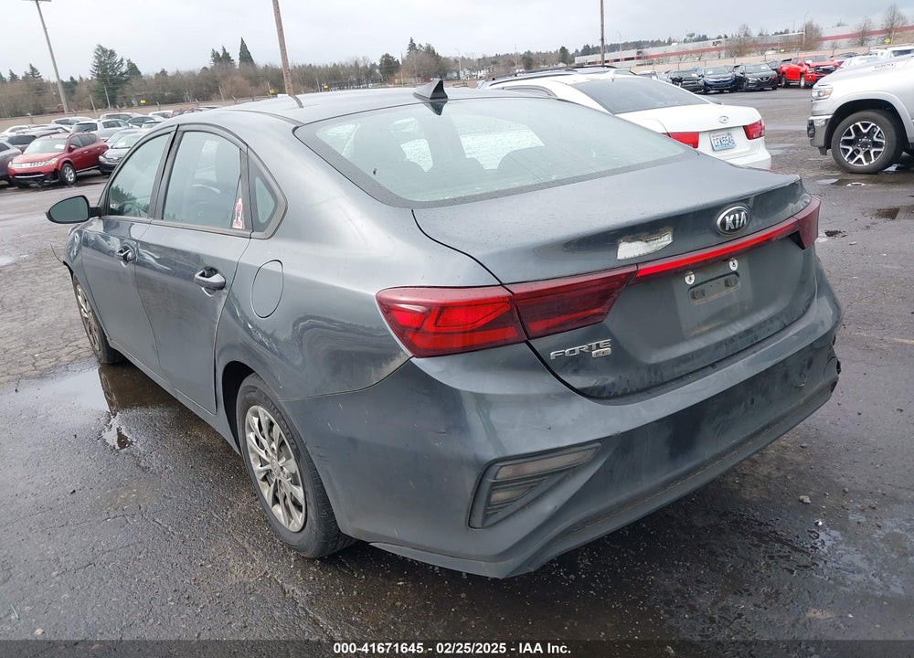 2019 KIA FORTE FE VIN: 3KPF24AD4KE027516
