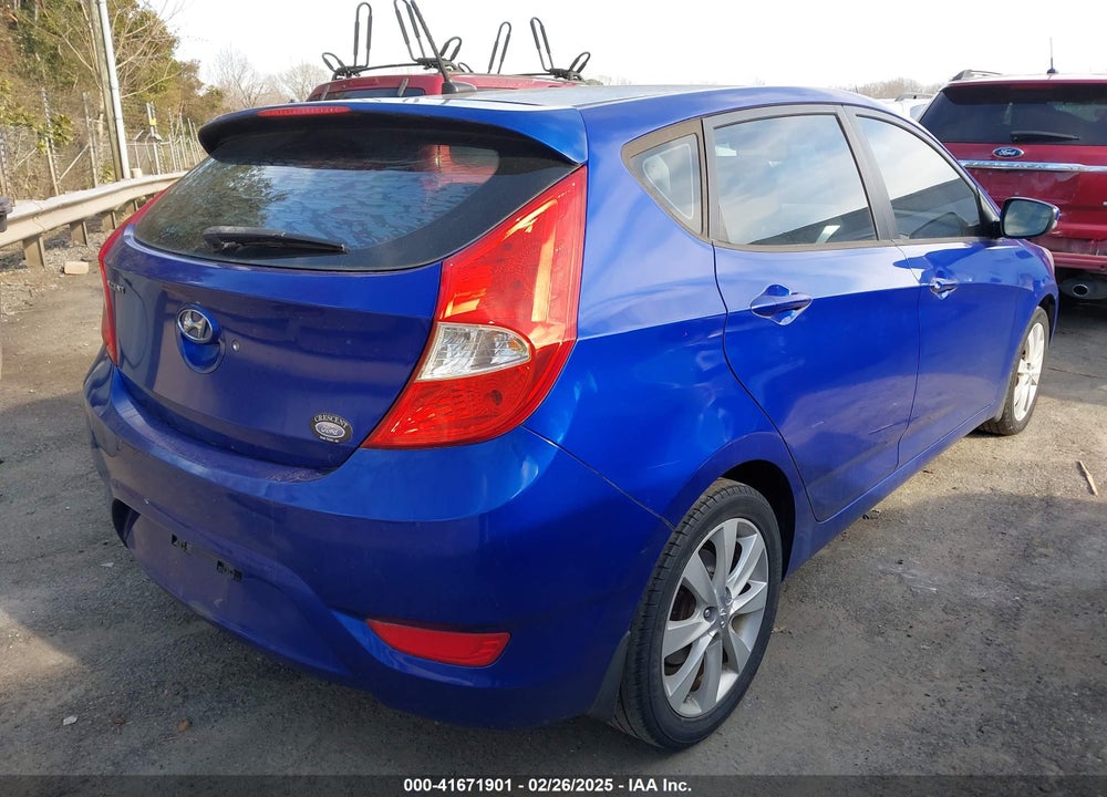 2013 HYUNDAI ACCENT VIN: KMHCU5AE4DU067199