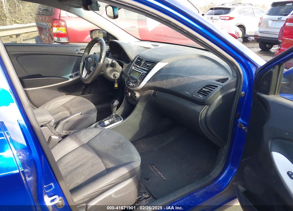 2013 HYUNDAI ACCENT VIN: KMHCU5AE4DU067199