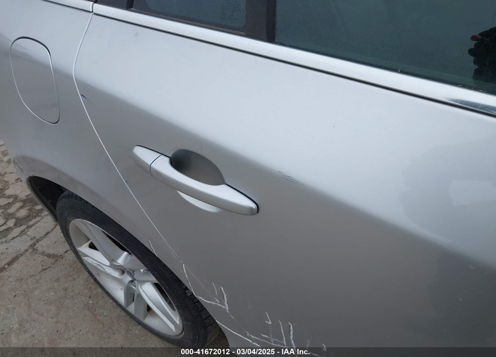 2015 VOLVO V60 VIN: YV126MED4F1206414