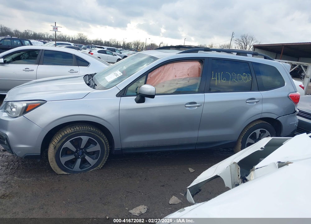 2018 SUBARU FORESTER 2.5I PREMIUM VIN: JF2SJAGC4JH556182