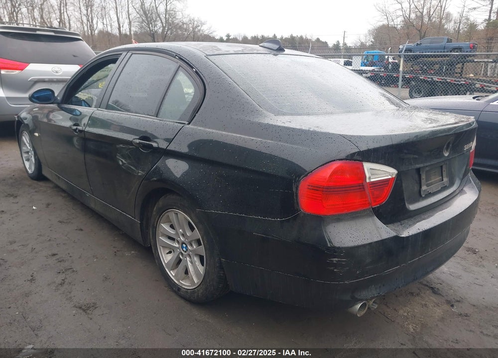 2008 BMW 328I VIN: WBAVA33518KX88912
