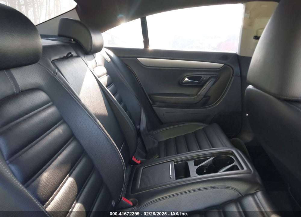 2011 VOLKSWAGEN CC VIN: WVWMN7AN1BE700914