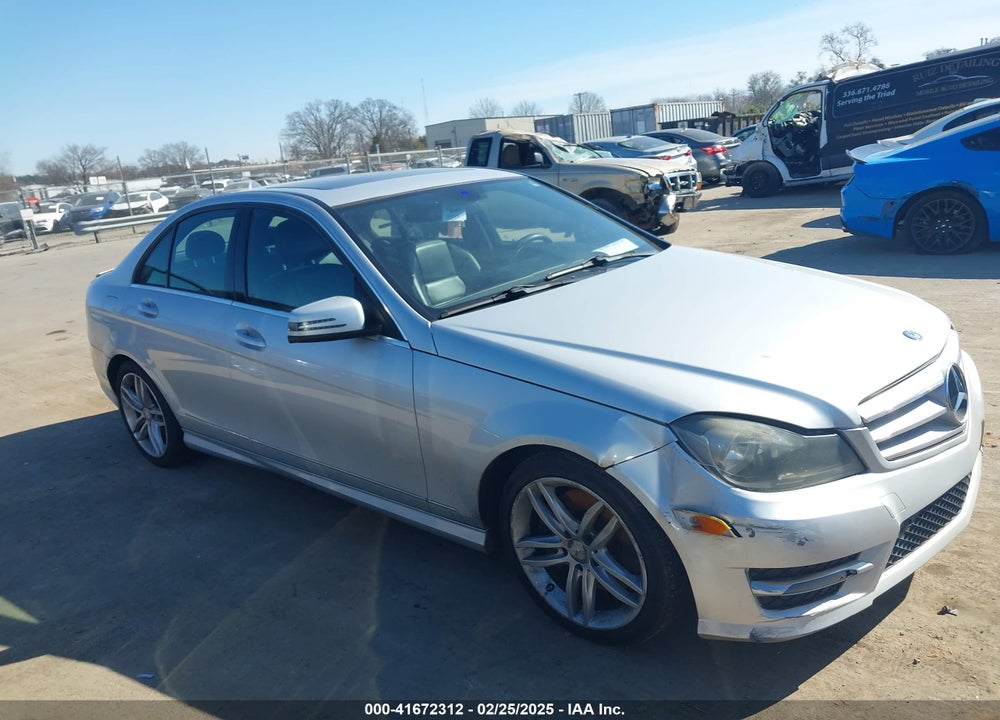 2013 MERCEDES-BENZ C 300 VIN: WDDGF8AB2DR300576