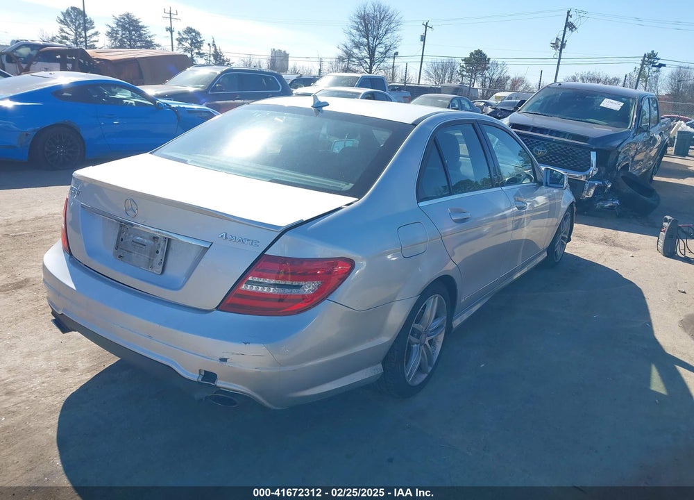 2013 MERCEDES-BENZ C 300 VIN: WDDGF8AB2DR300576