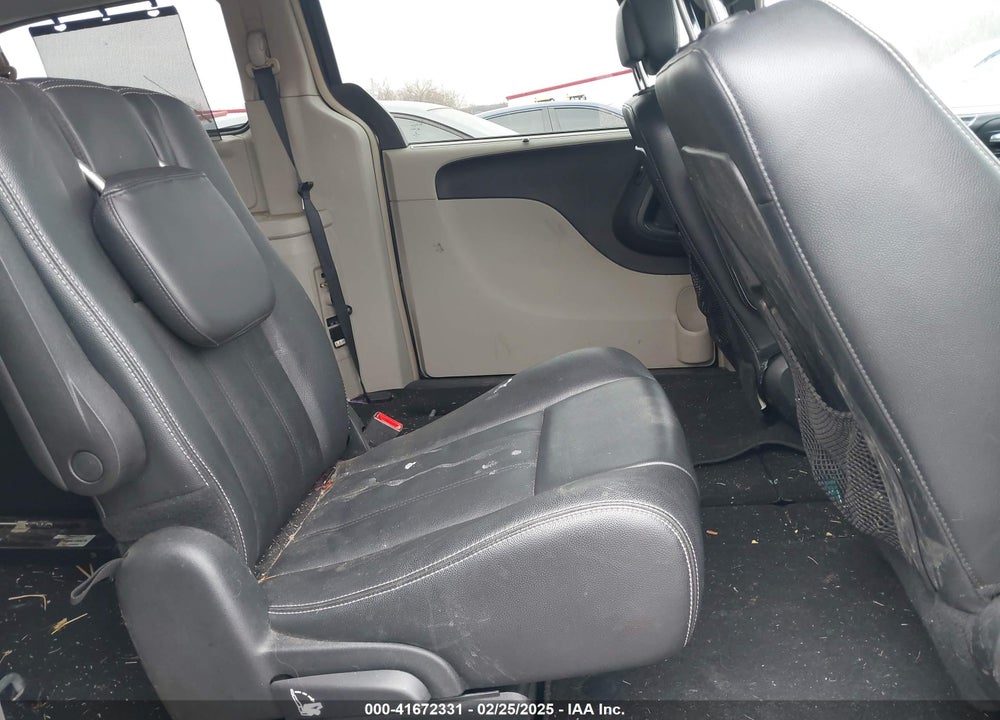 2014 CHRYSLER TOWN & COUNTRY TOURING VIN: 2C4RC1BG5ER231522