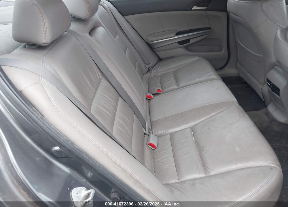 2010 HONDA ACCORD 2.4 EX-L VIN: 1HGCP2F86AA122442