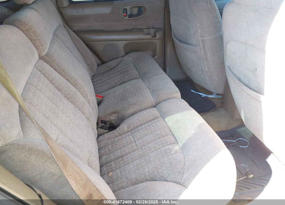 1998 CHEVROLET BLAZER LS VIN: 1GNDT13WXW2234455
