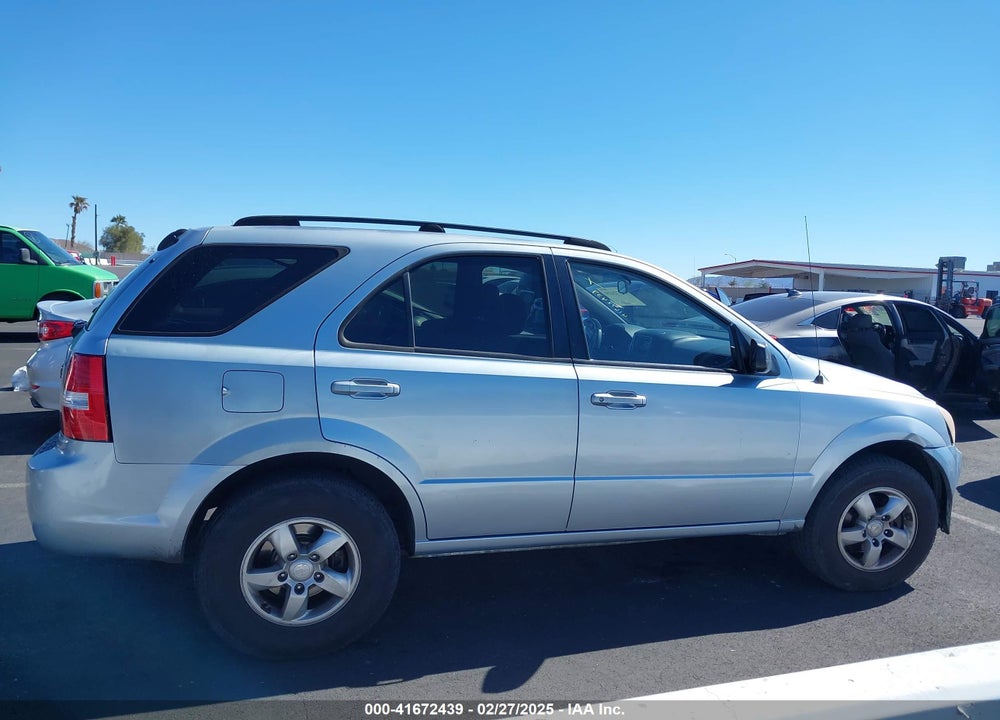 2008 KIA SORENTO VIN: KNDJD735885763763