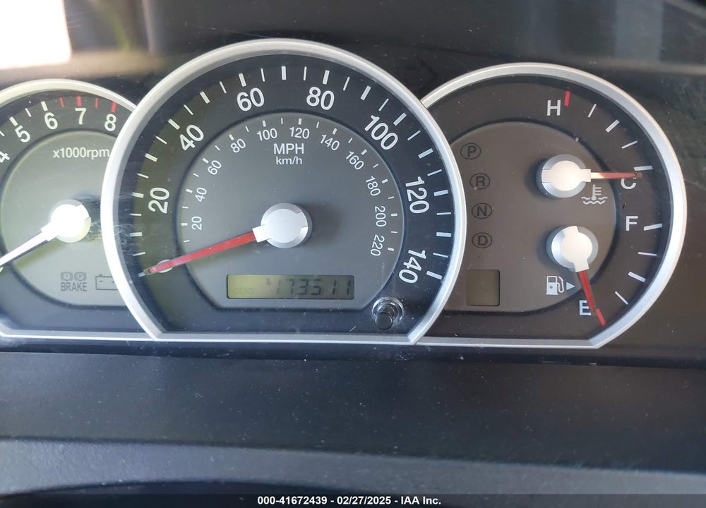 2008 KIA SORENTO VIN: KNDJD735885763763