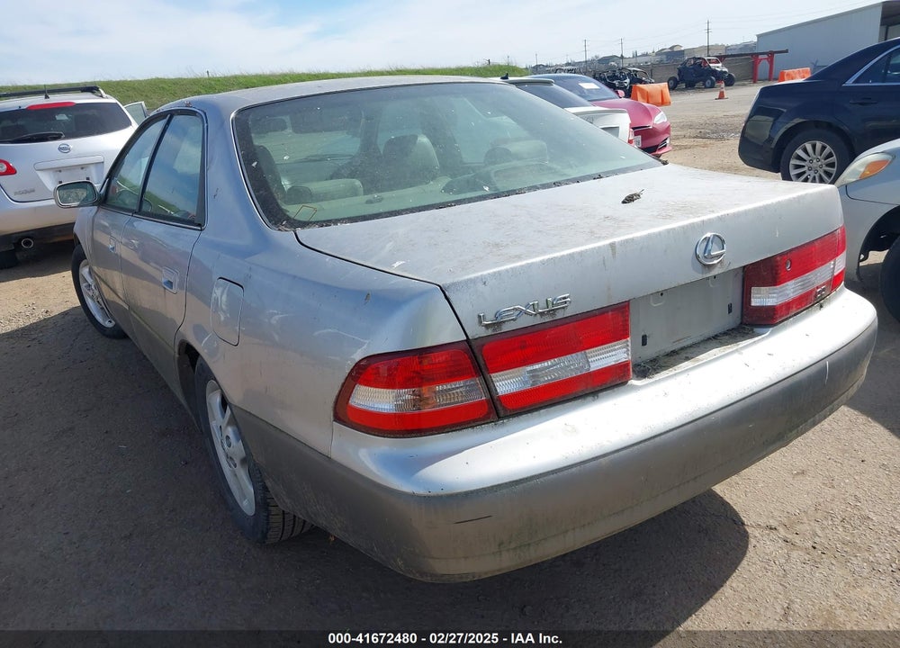 2001 LEXUS ES 300 VIN: JT8BF28G715108719
