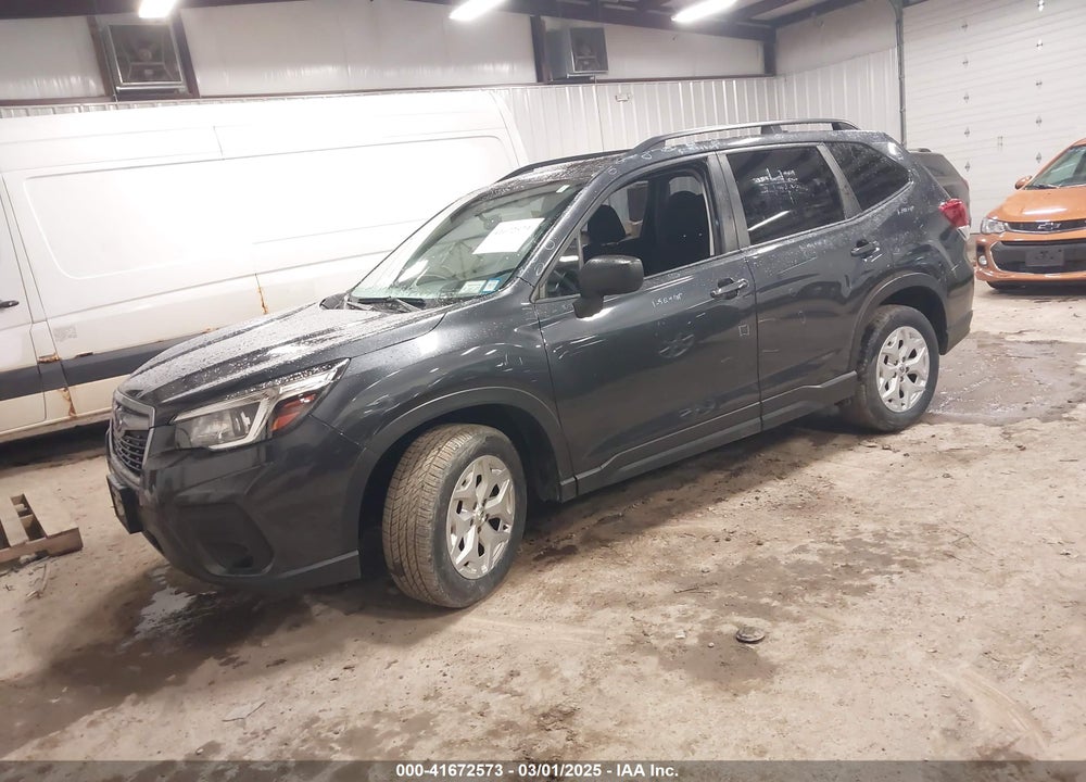 2019 SUBARU FORESTER VIN: JF2SKACC8KH586175