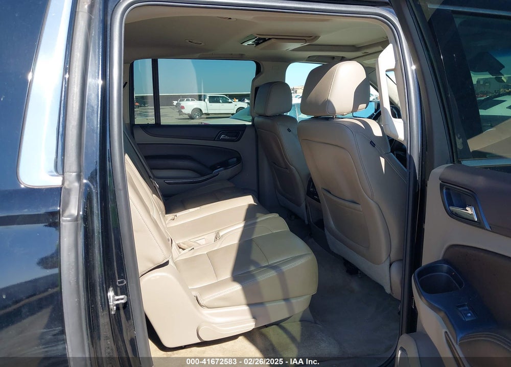 2015 CHEVROLET SUBURBAN 1500 LT VIN: 1GNSKJKC9FR126188