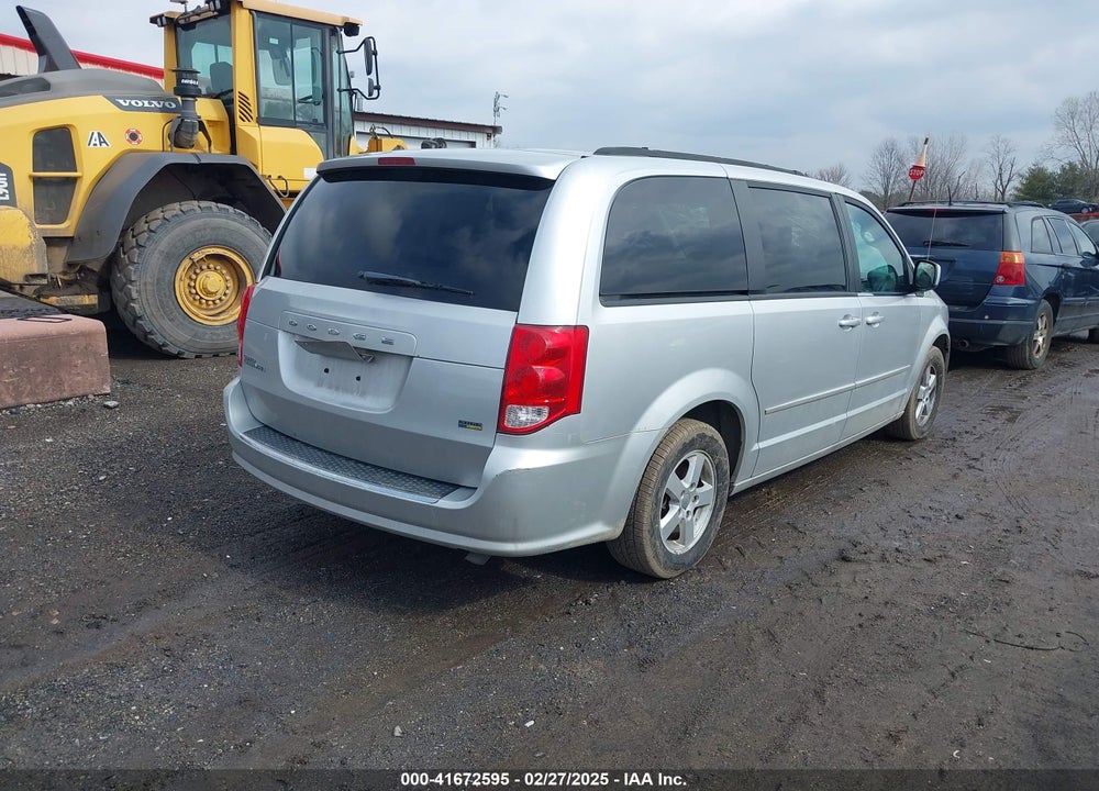 2011 DODGE GRAND CARAVAN MAINSTREET VIN: 2D4RN3DG7BR638940