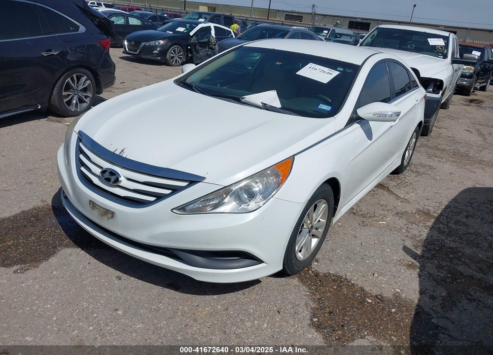 2014 HYUNDAI SONATA VIN: 5NPEB4AC8EH930240