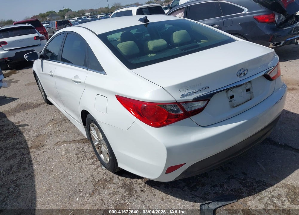 2014 HYUNDAI SONATA VIN: 5NPEB4AC8EH930240