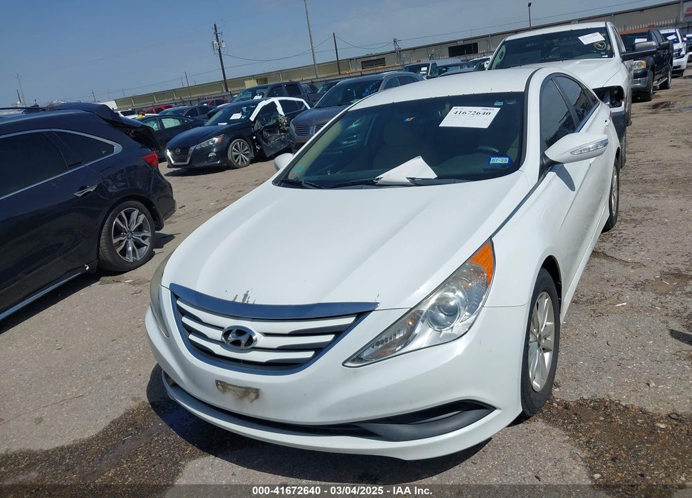 2014 HYUNDAI SONATA VIN: 5NPEB4AC8EH930240