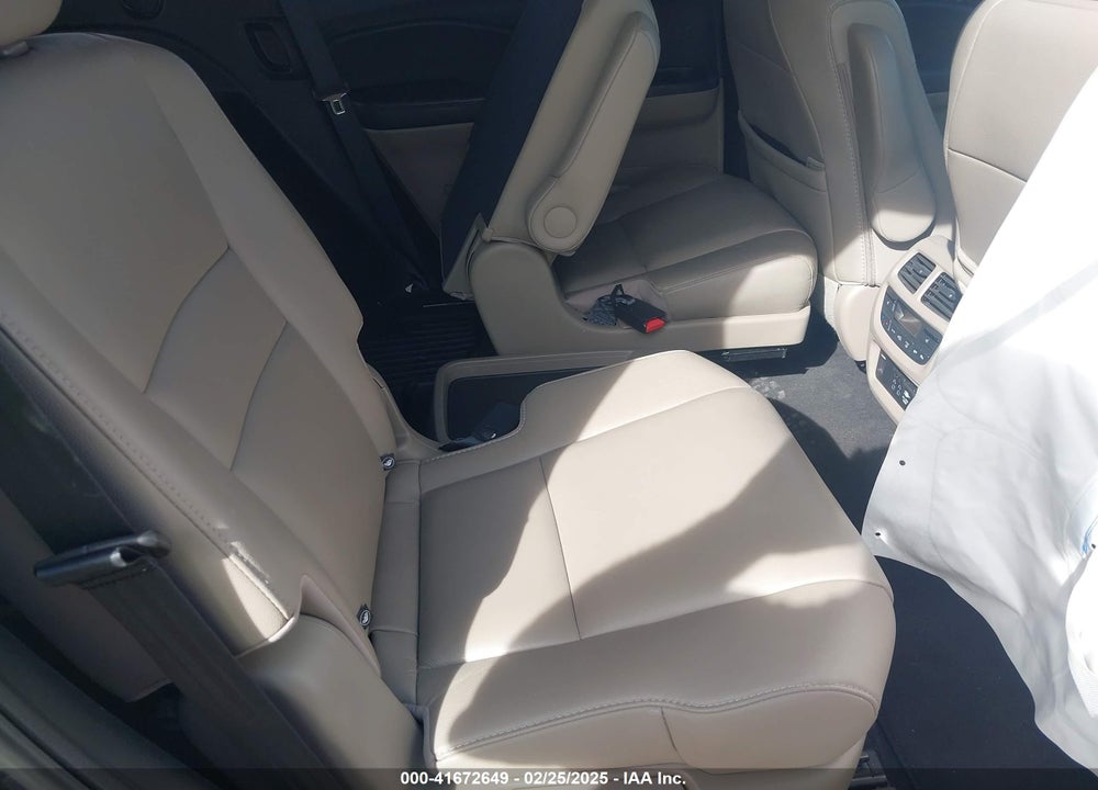 2020 HONDA PILOT AWD TOURING 7 PASSENGER VIN: 5FNYF6H69LB029578