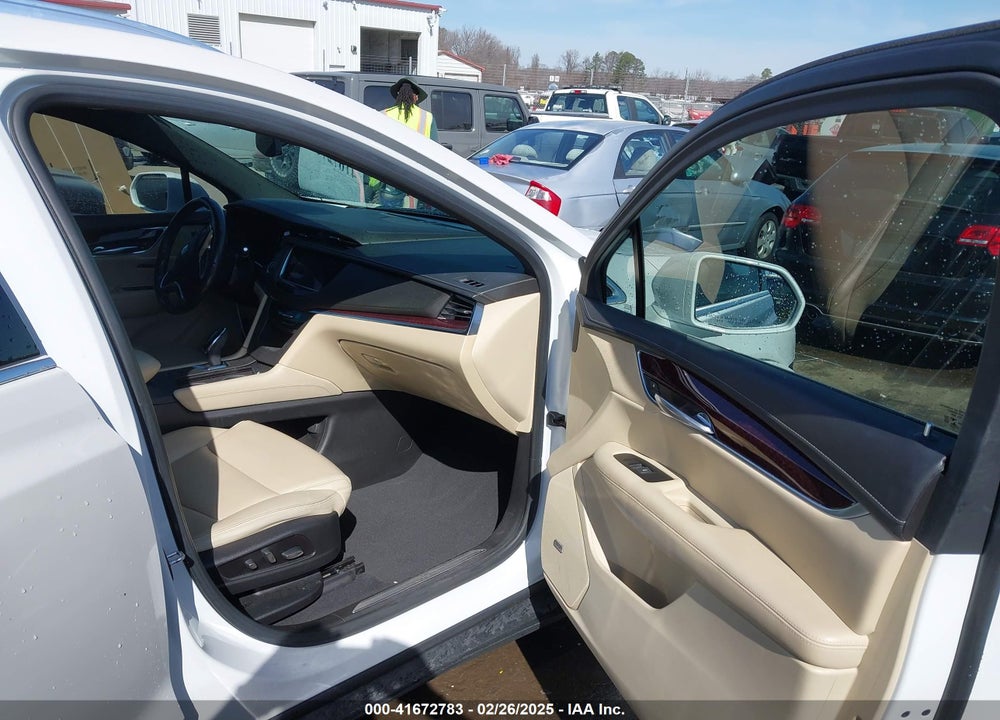 2018 CADILLAC XT5 VIN: 1GYKNERS2JZ176146