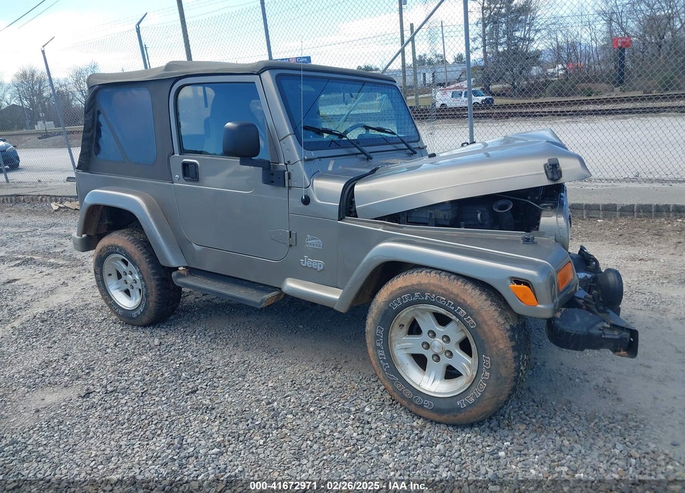 2004 JEEP WRANGLER SAHARA VIN: 1J4FA59S94P770777