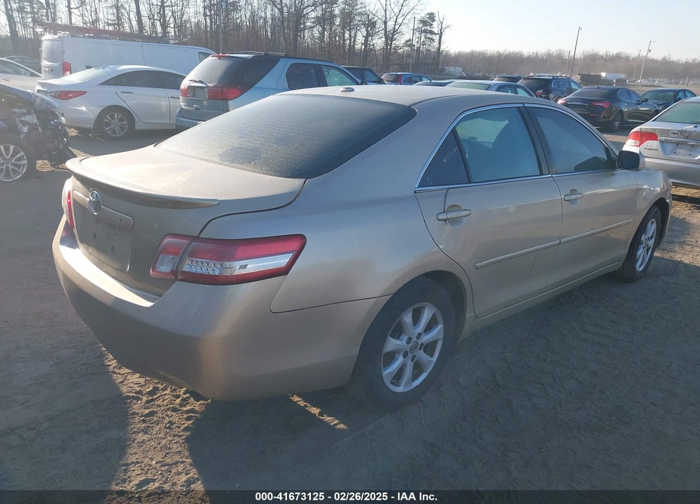2011 TOYOTA CAMRY LE VIN: 4T1BF3EK5BU624614