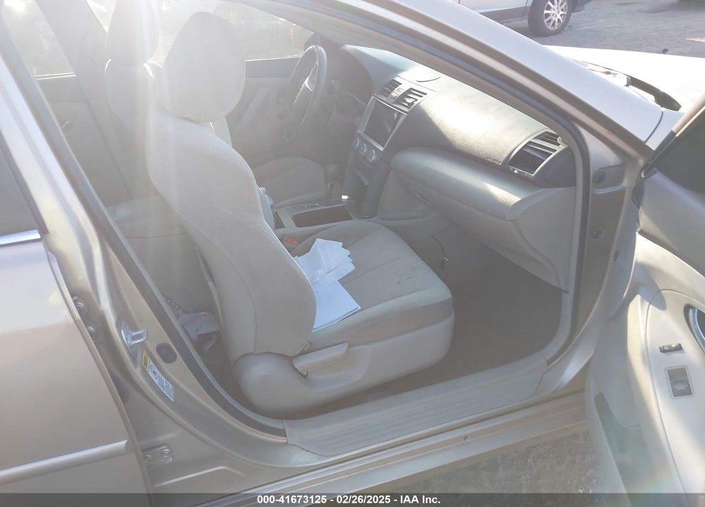 2011 TOYOTA CAMRY LE VIN: 4T1BF3EK5BU624614