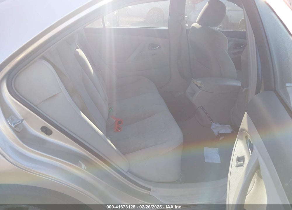 2011 TOYOTA CAMRY LE VIN: 4T1BF3EK5BU624614