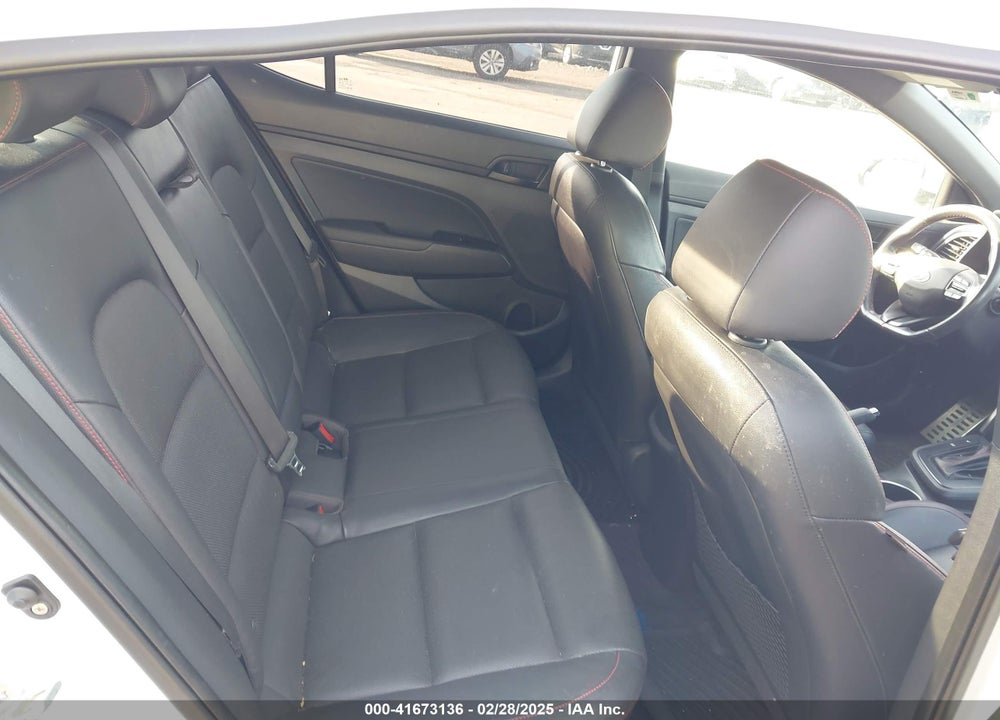 2017 HYUNDAI ELANTRA VIN: KMHD04LB2HU321608