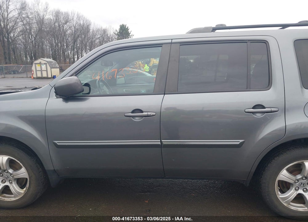 2012 HONDA PILOT EX-L VIN: 5FNYF4H59CB038311