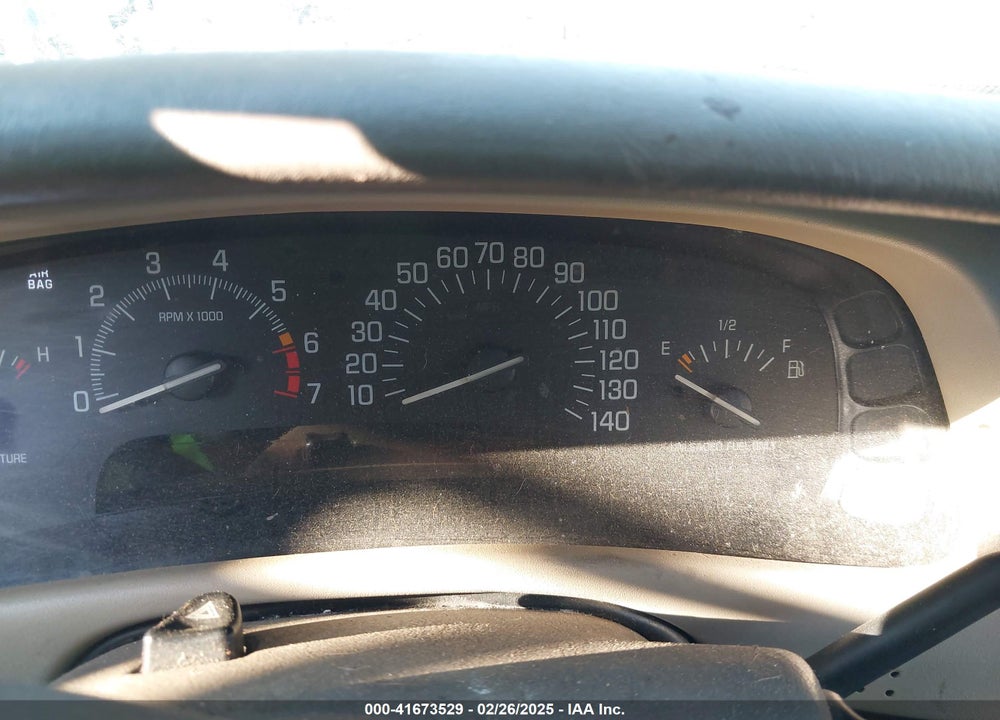 2002 BUICK PARK AVENUE ULTRA VIN: 1G4CU541224194040