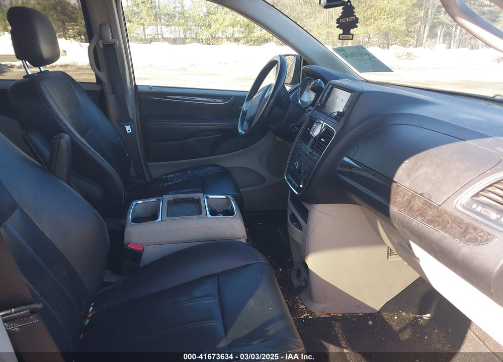 2012 CHRYSLER TOWN & COUNTRY VIN: 2C4RC1BG3CR226915