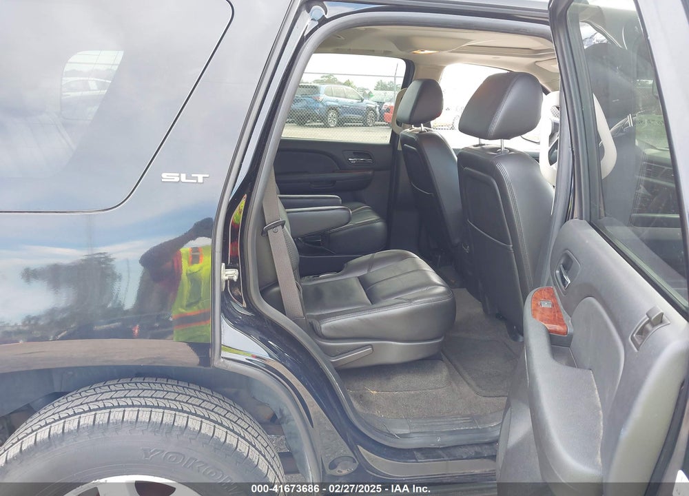 2009 GMC YUKON SLT2 VIN: 1GKFK33049R209059