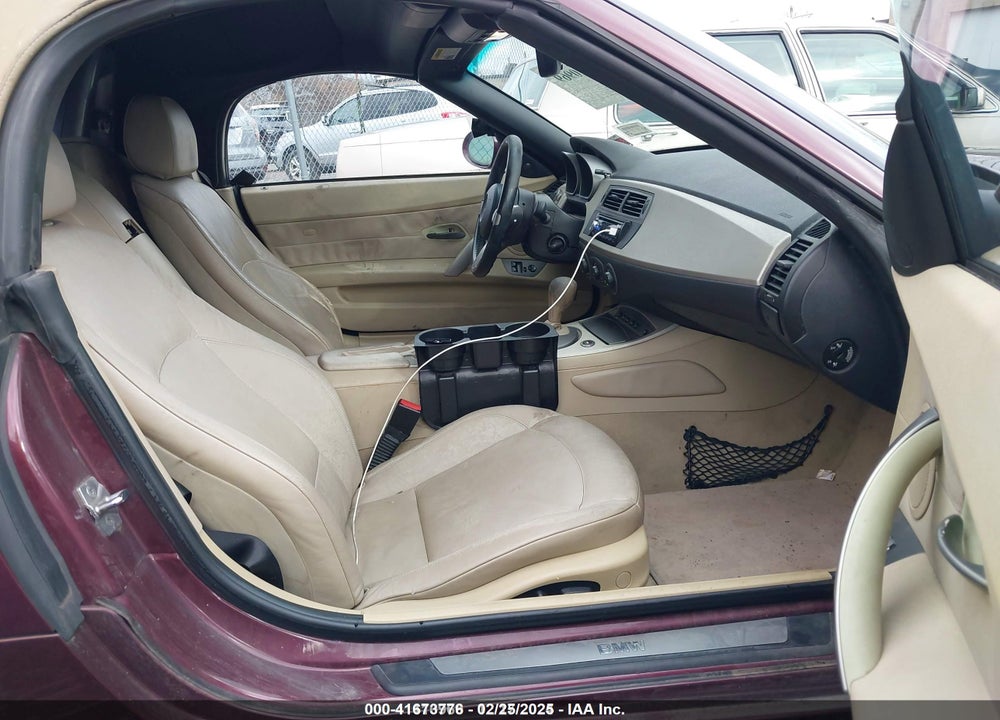 2004 BMW Z4 2.5I VIN: 4USBT33544LS50607