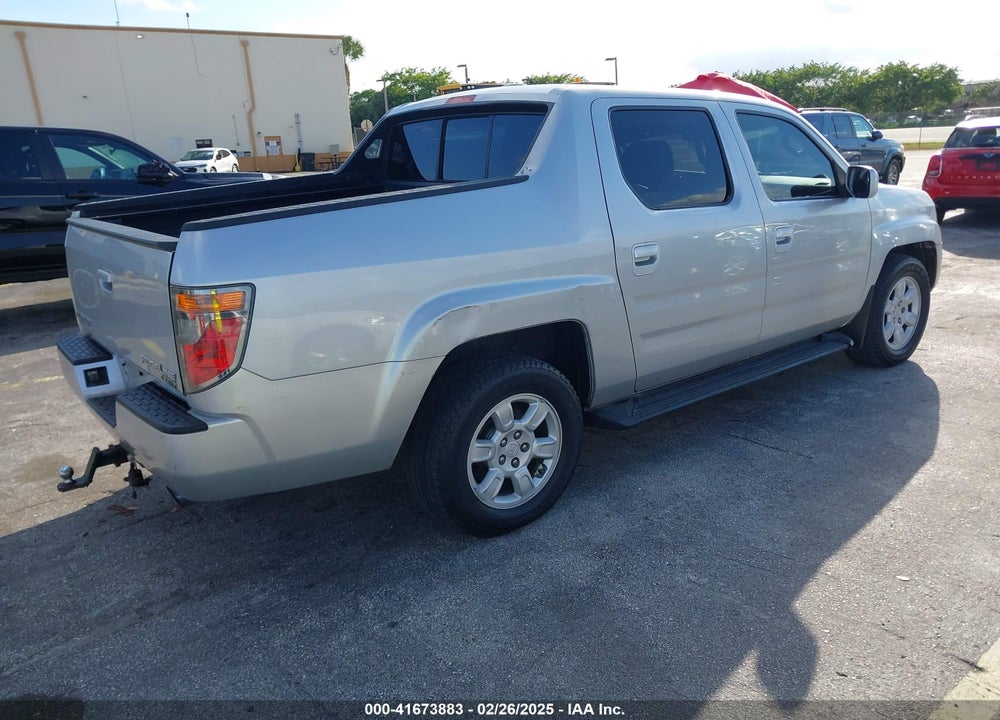 2006 HONDA RIDGELINE RTL VIN: 2HJYK16546H572369