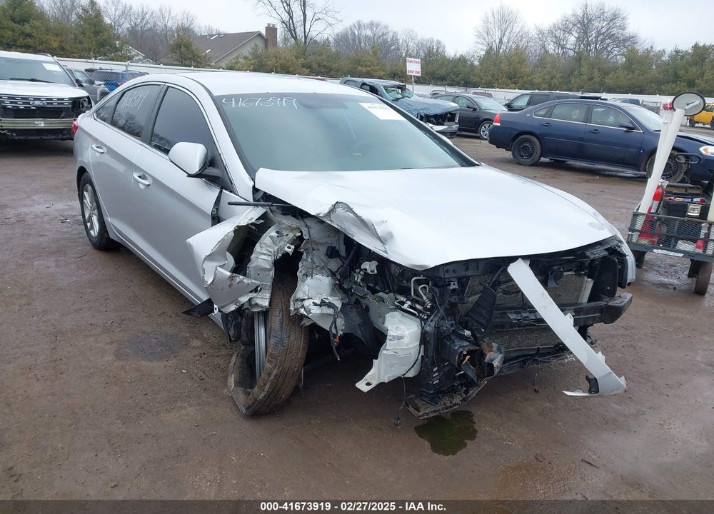 2015 HYUNDAI SONATA SE VIN: 5NPE24AF1FH150740