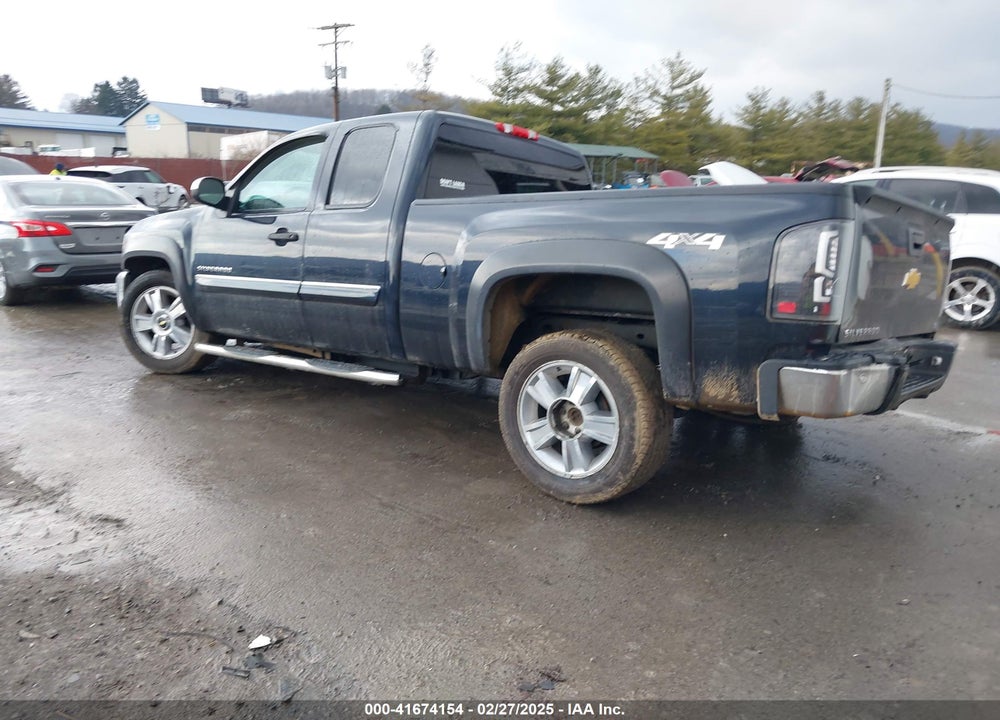 2013 CHEVROLET SILVERADO 1500 LT VIN: 1GCRKSE7XDZ175988