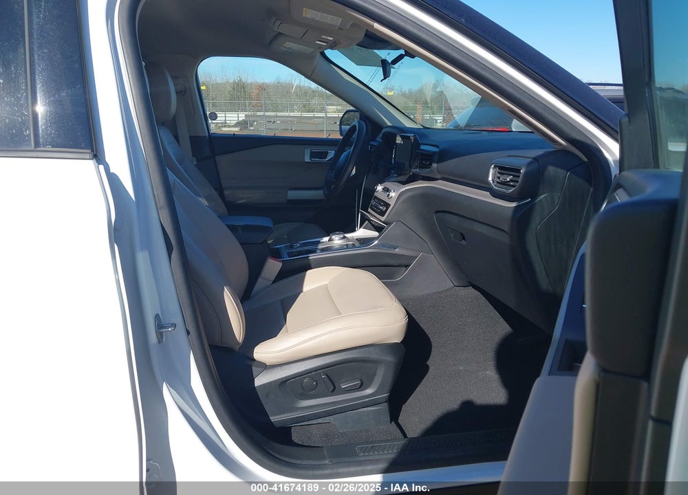 2024 FORD EXPLORER VIN: 1FMSK8DH6RGA02143