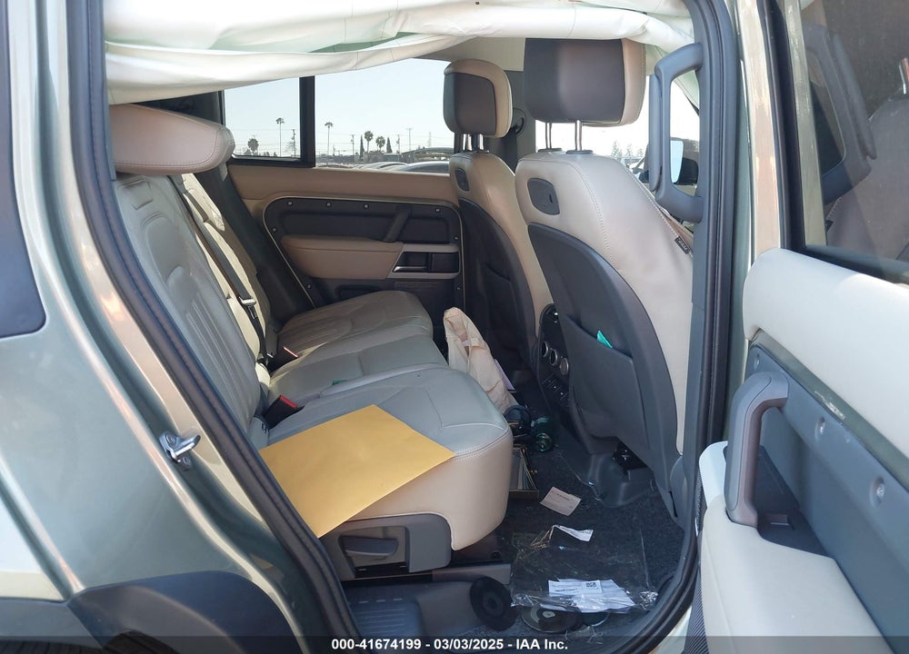 2020 LAND ROVER DEFENDER VIN: SALE9EEU2L2027089