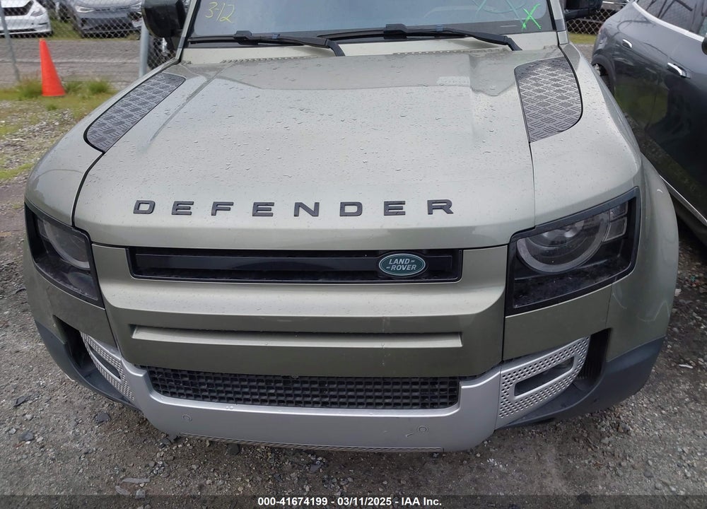 2020 LAND ROVER DEFENDER VIN: SALE9EEU2L2027089
