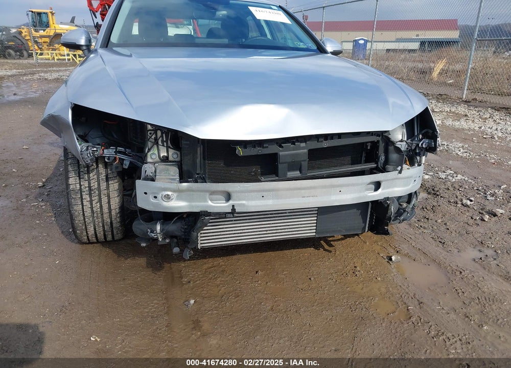2017 AUDI A4 VIN: WAUENAF46HN014293